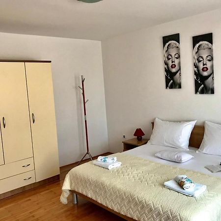 Apartment Adri 로비니 외부 사진