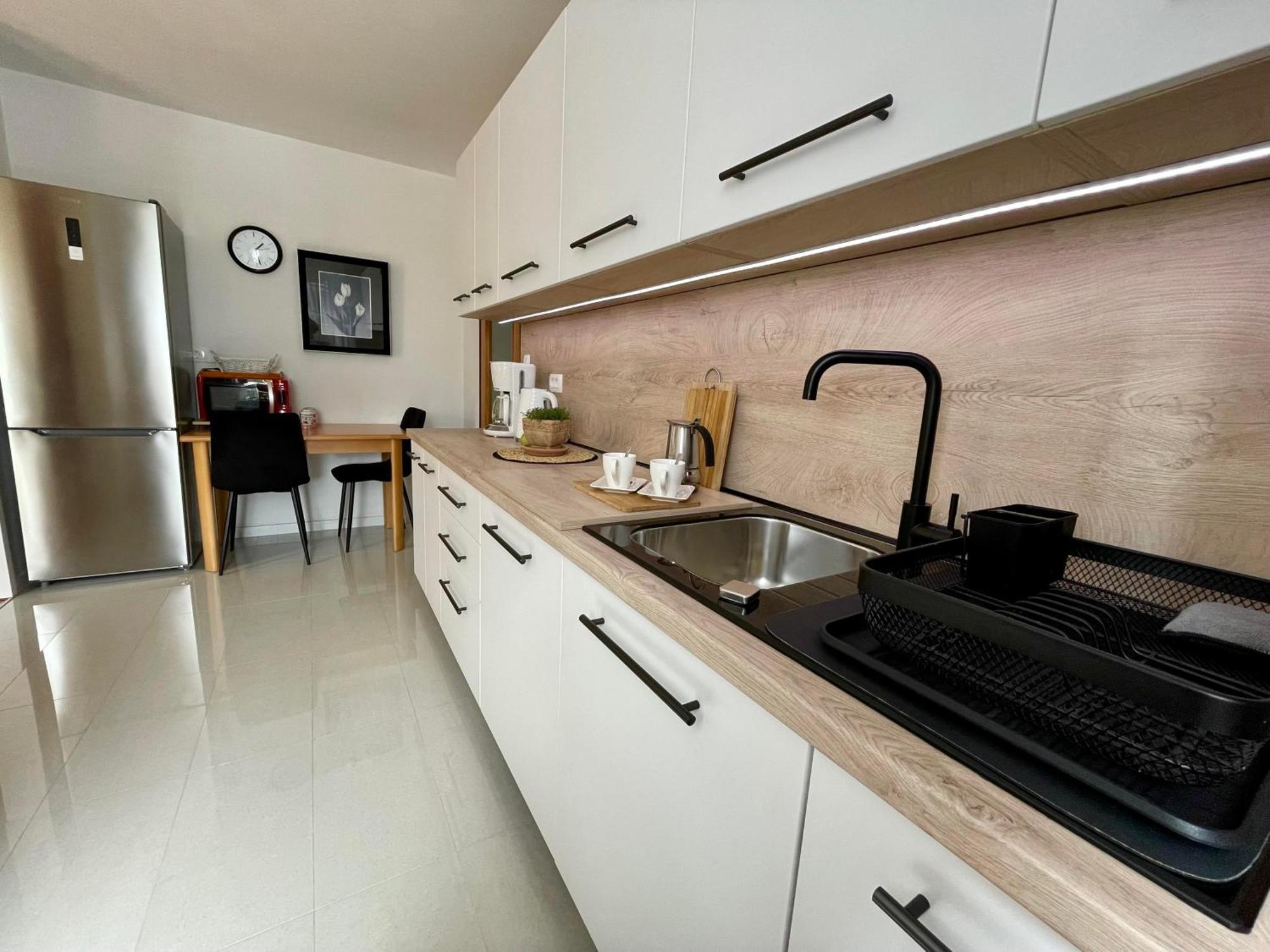 Apartment Adri 로비니 외부 사진