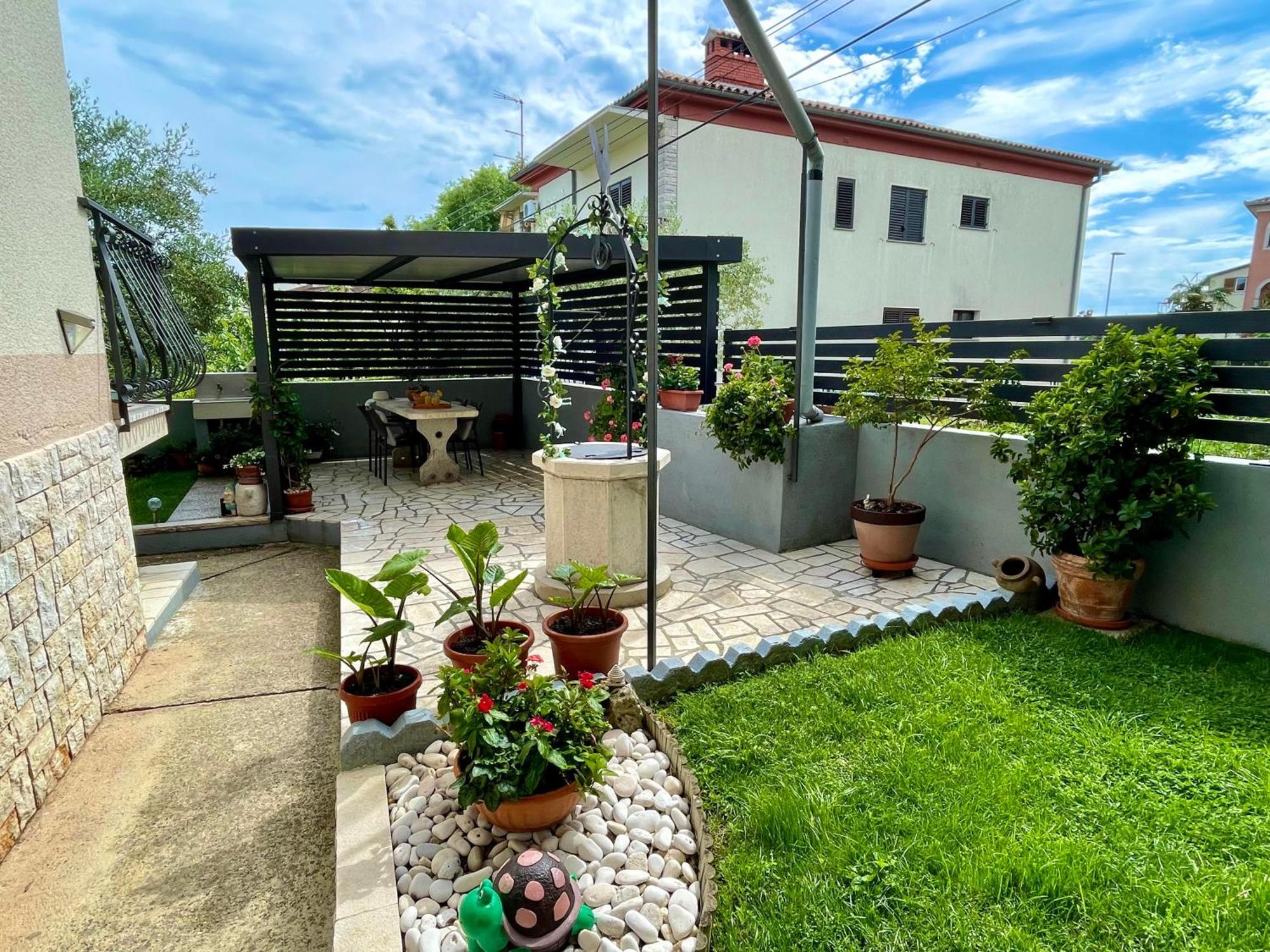 Apartment Adri 로비니 외부 사진