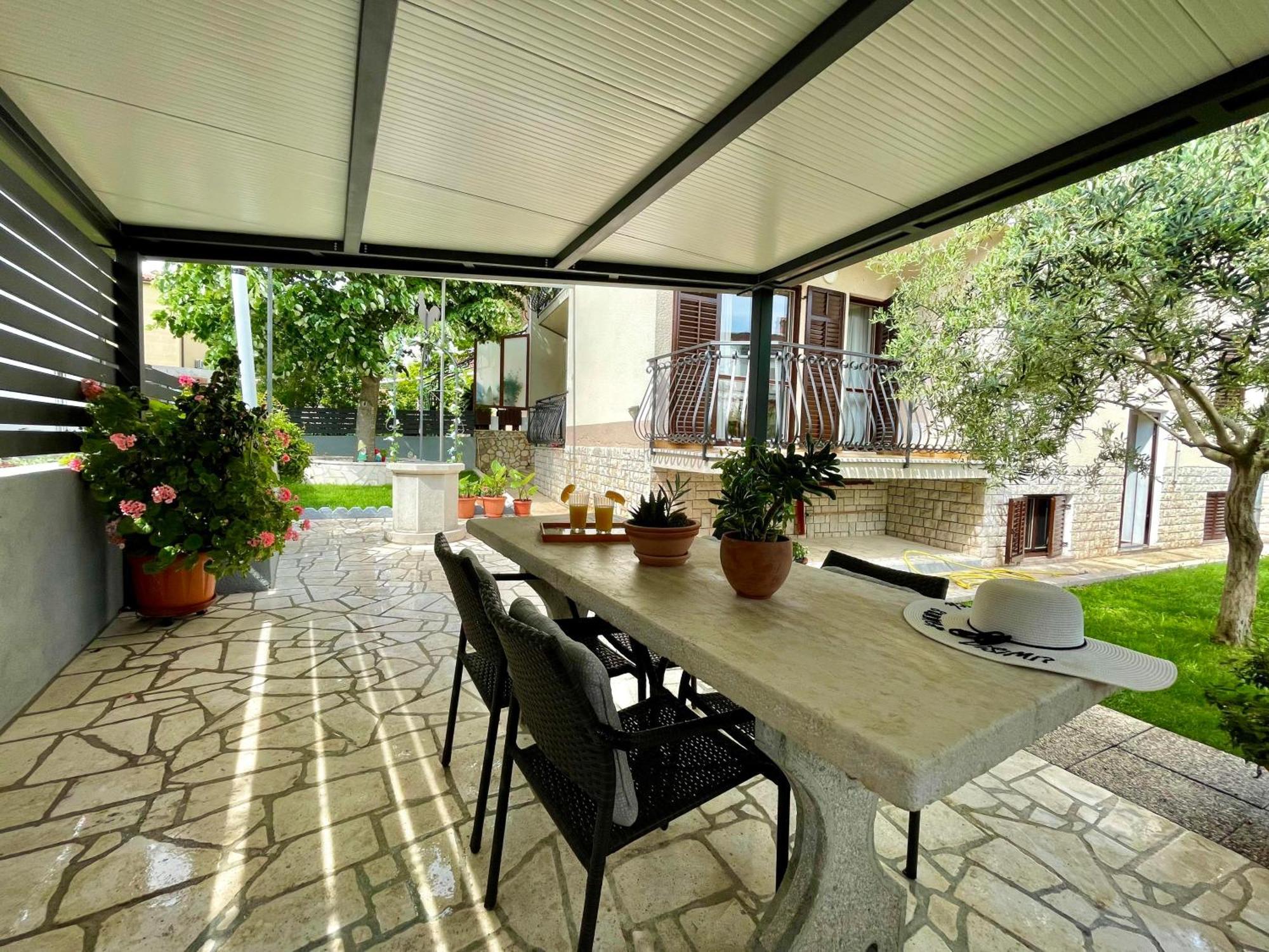 Apartment Adri 로비니 외부 사진
